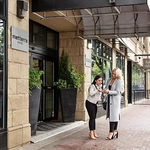 https://metterra-hotel-on-whyte.edmonton-hotels.net